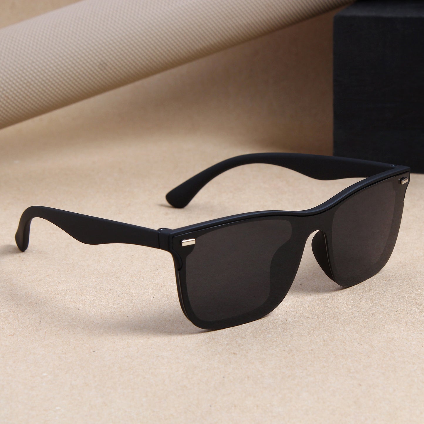 Brandon Black And Black Unisex Sunglasses
