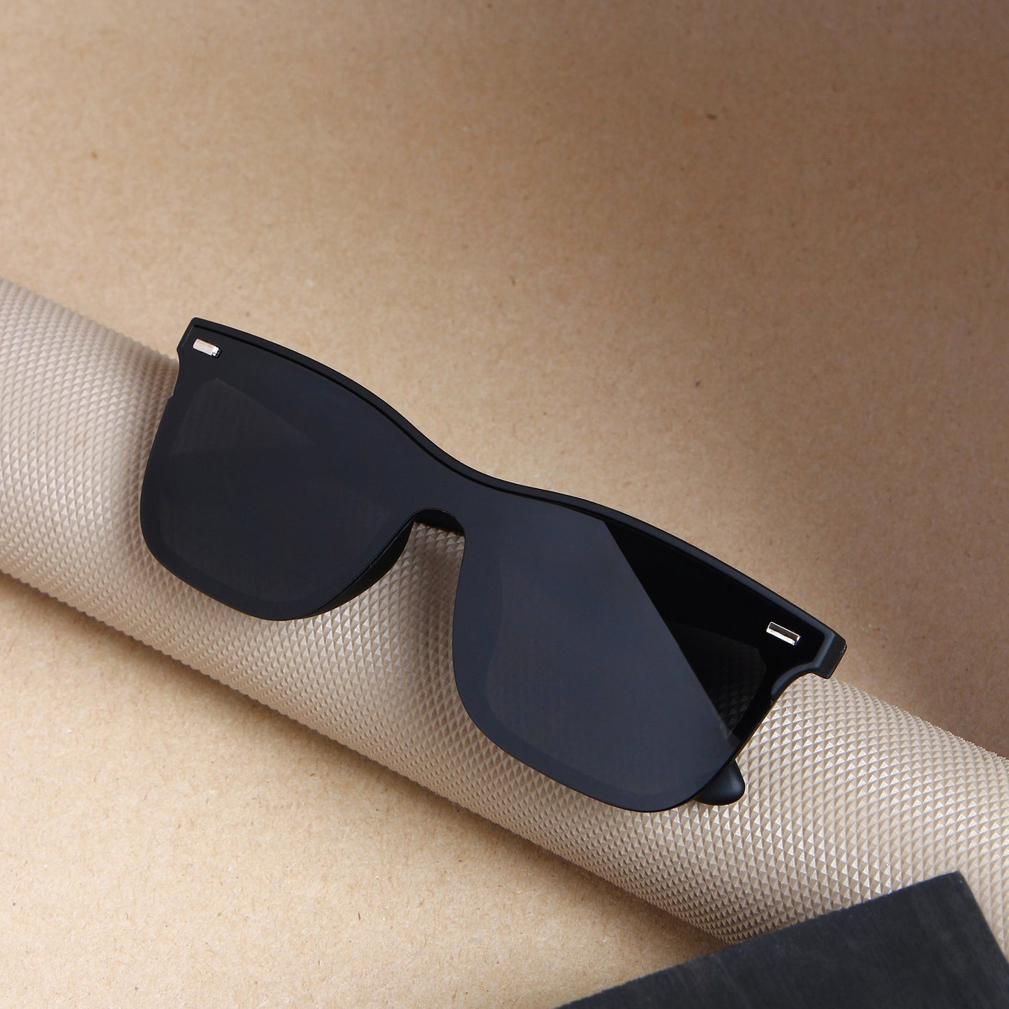 Brandon Black And Black Unisex Sunglasses