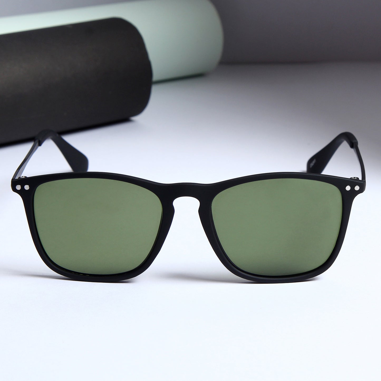 Sparloo Black And Green Unisex Sunglasses