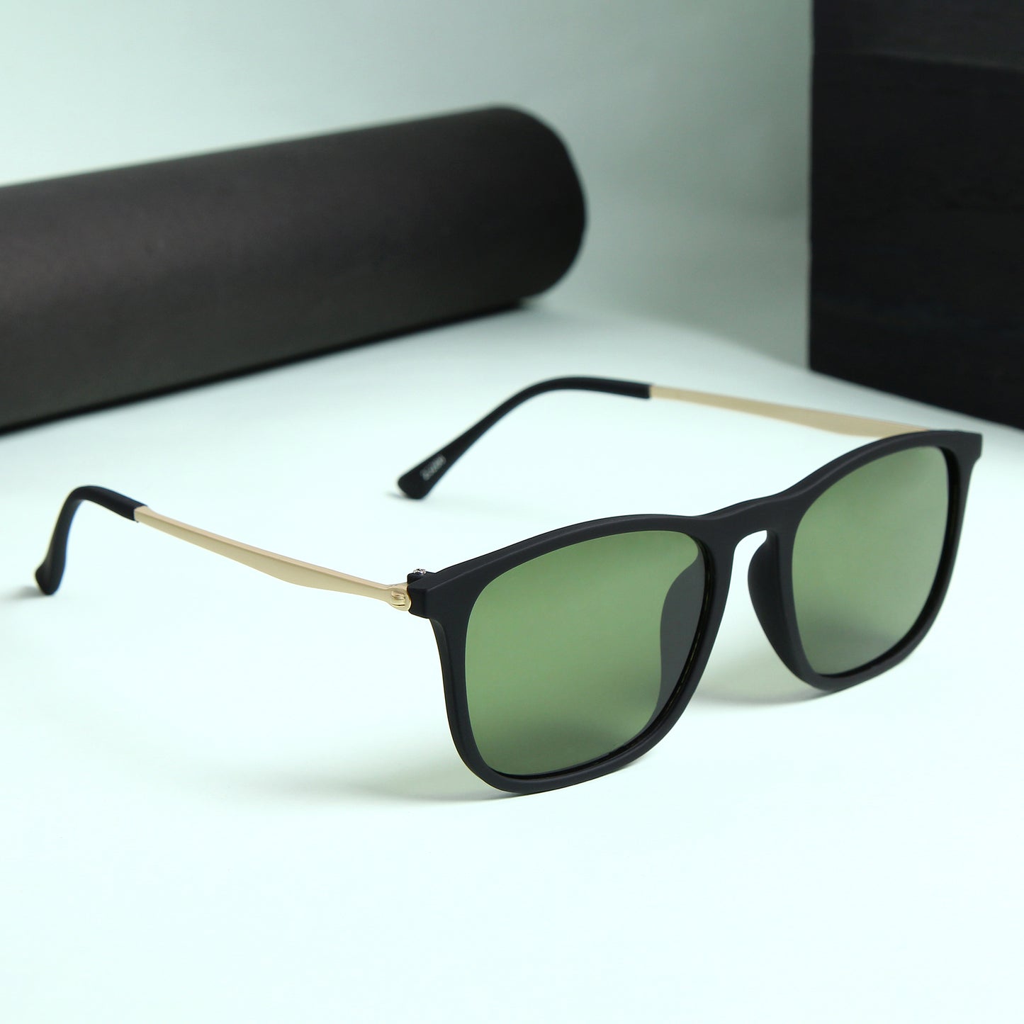 Sparloo Gold And Green Unisex Sunglasses