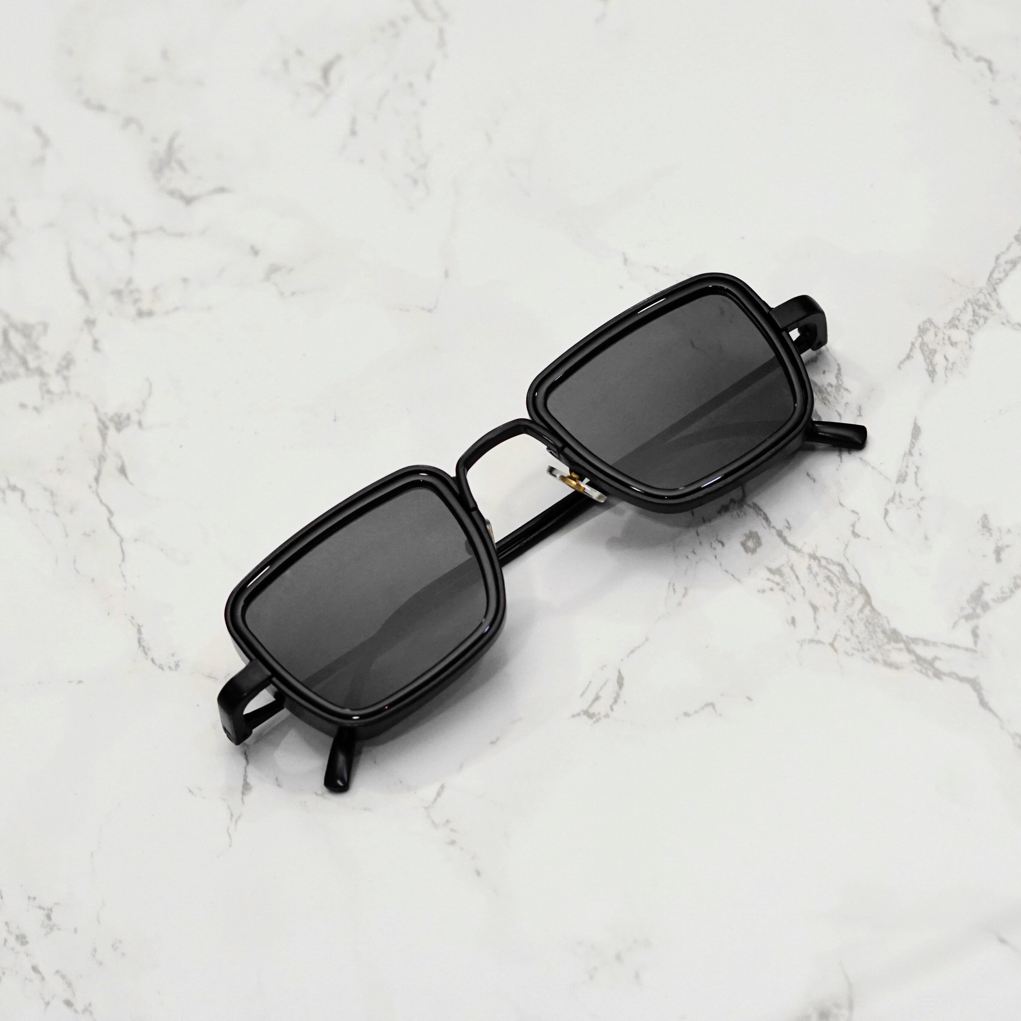 Rectangular Retro Black Sunglasses for Unisex by Flipuns